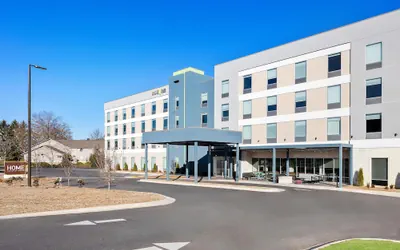 Photo 2 - Home2 Suites By Hilton Hendersonville