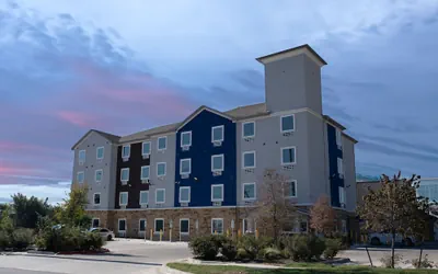 Photo 2 - Texas Bungalows Hotel & Hotel Que at  i35 Austin Pflugerville