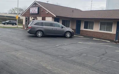 Photo 4 - Courtesy Motel
