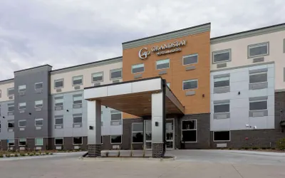 Photo 2 - GrandStay Hotel & Suites