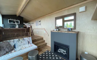 Photo 2 - Smiley Creek Lodge
