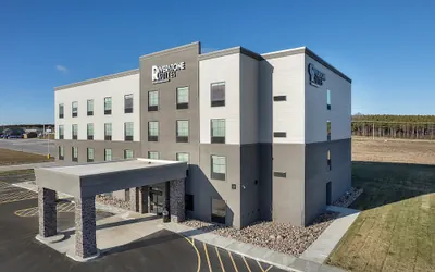 Photo 2 - Riverstone Suites - Chippewa Falls