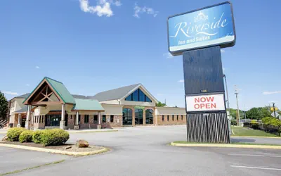 Photo 2 - Riverside Inn and Suites Danville Virginia