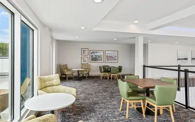 Photo 4 - Hampton Inn St Ignace Lakefront Mackinac