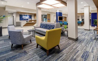 Photo 3 - Holiday Inn Express & Suites Benson by IHG