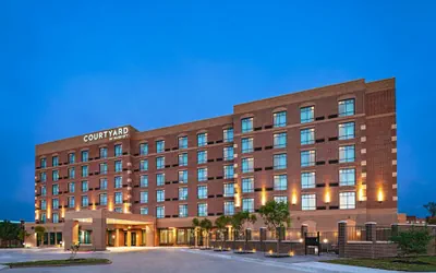 Photo 2 - Courtyard By Marriott Dallas Frisco