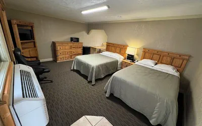 Photo 5 - Oriental Hotel