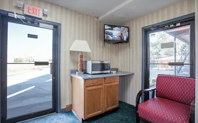 Photo 3 - Southern Inn By OYO Walterboro I-95
