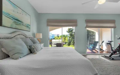 Photo 4 - .2 Miles From Beach, Bright and Modern Townhome, 3bd, 3bth