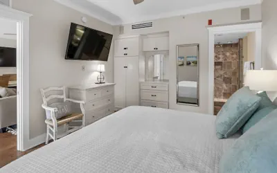 Photo 3 - Modern Gulf Place Unit With Gulf Views & Amazing Amenities