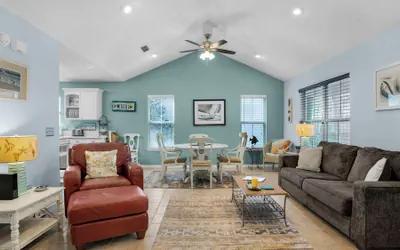 Photo 2 - Pet Friendly Beach Home; 2 Minutes to Beach & Eastern Lake