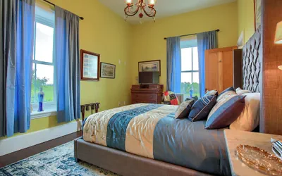 Photo 4 - Stuart Manor Bed and Breakfast