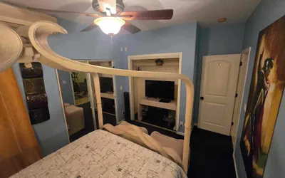 Photo 4 - Robbins Estate