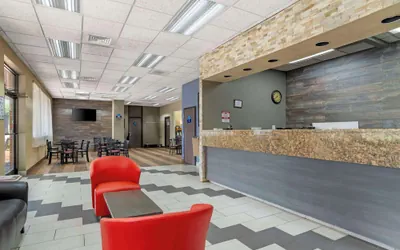Photo 4 - Quality Inn near Speedway