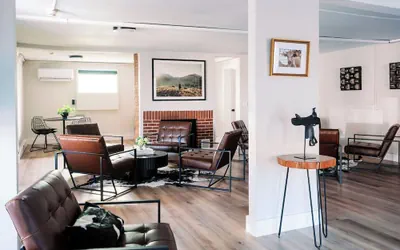 Photo 4 - Western Lodge