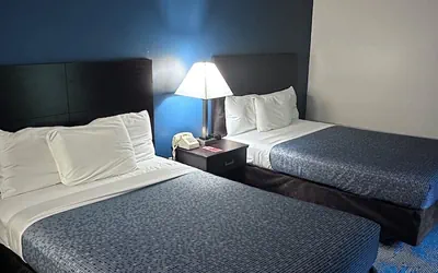 Photo 4 - Budget Host Inn Manistique