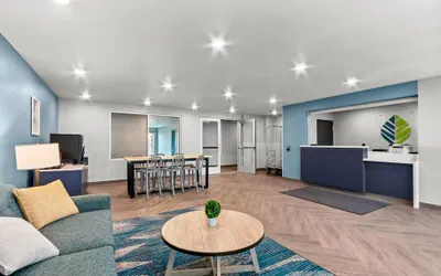 Photo 3 - Woodspring Suites Gilbert - Mesa Gateway Airport