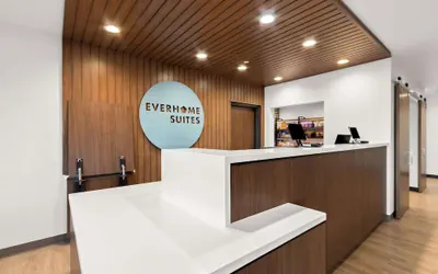 Photo 4 - Everhome Suites Glendale Sports Entertainment District