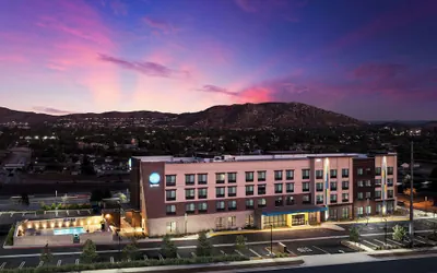 Photo 2 - Tru by Hilton Norco Eastvale