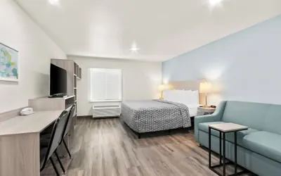 Photo 5 - WoodSpring Suites Chandler Phoenix Medical Center