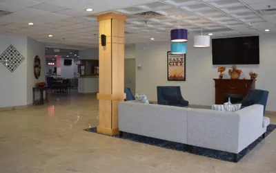 Photo 5 - Suburban Studios East Syracuse Carrier Circle