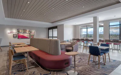 Photo 3 - Home2 Suites By Hilton Sheboygan