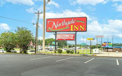 Photo 2 - Northgate Inn by Townhouse Hattiesburg I-59