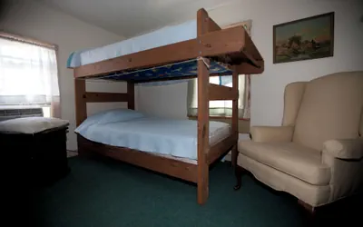 Photo 5 - Beaufort Harbour Suites West Lodge