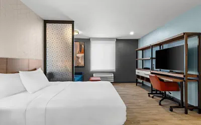 Photo 2 - Everhome Suites Temecula Wine Country