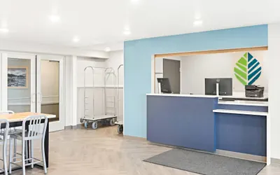 Photo 3 - Woodspring Suites Billings