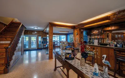 Photo 3 - Riverboat Inn and Suites