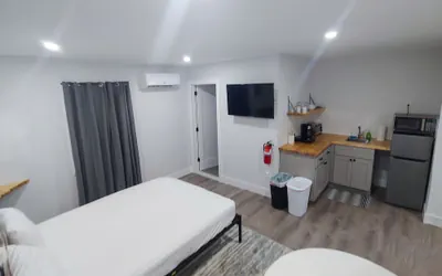 Photo 2 - Vermont Suites