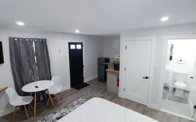 Photo 3 - Vermont Suites