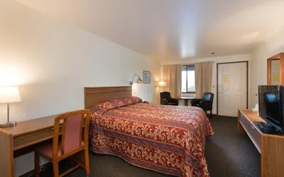 Photo 4 - Cap Sante Inn