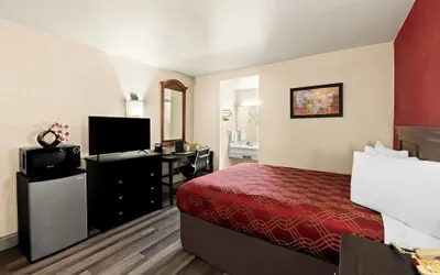 Photo 4 - Bellmawr Economy Inn