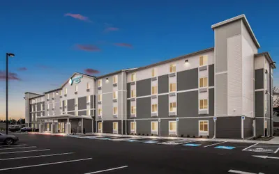 Photo 2 - WoodSpring Suites Beaverton - Portland West