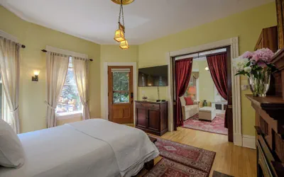 Photo 4 - 254 South Union Street Guest House