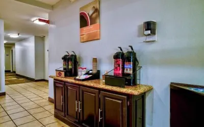 Photo 3 - Studio 6 Suites Hesperia, CA – West Main Street – I-15
