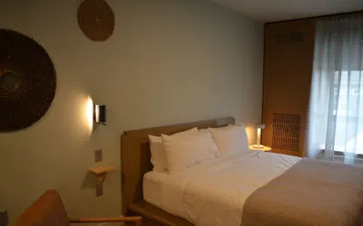 Photo 5 - Stonebreaker Hotel