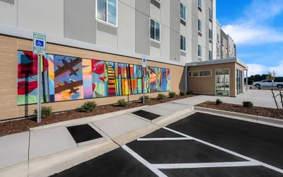 Everhome Suites Fayetteville near Fort Bragg