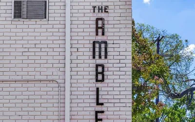 Photo 2 - Ambler Hotel