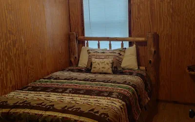 Photo 4 - Anglers Riverfront Cabins