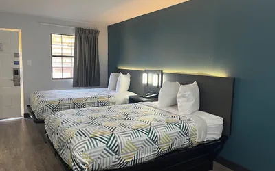 Photo 4 - Studio 6 Extended Stay - Huntsville, AL University Drive