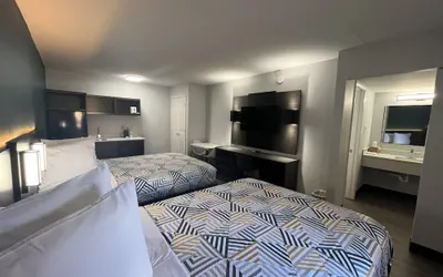 Photo 3 - Studio 6 Extended Stay - Huntsville, AL University Drive