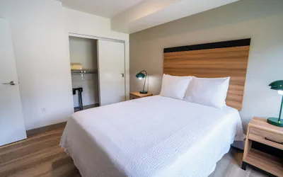 Photo 5 - Chugach Naswik Suites