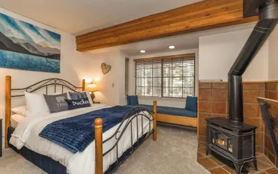 Photo 4 - Donner Lake Inn