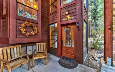 Photo 2 - Donner Lake Inn