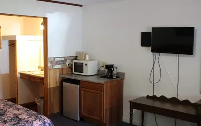 Photo 3 - Two Rivers Lodge