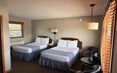 Photo 5 - Grant Hills Motel