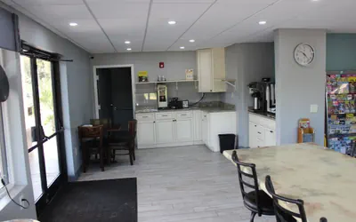 Photo 3 - Riverfront Inn